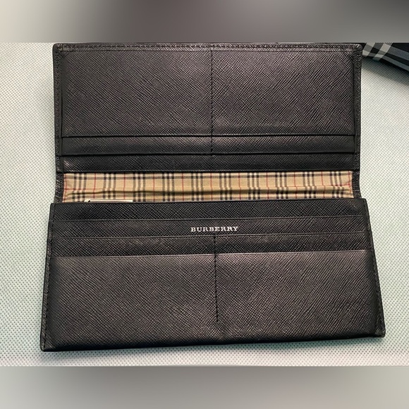 Auth Burberry 3 piece RARE Bag, long wallet& coin pouch. dust bag/box. - Picture 4 of 15